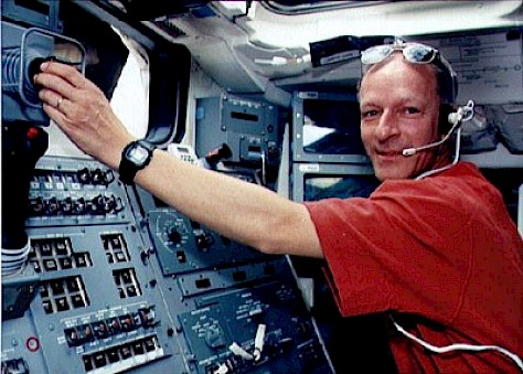 Flying on the Space Shuttle
